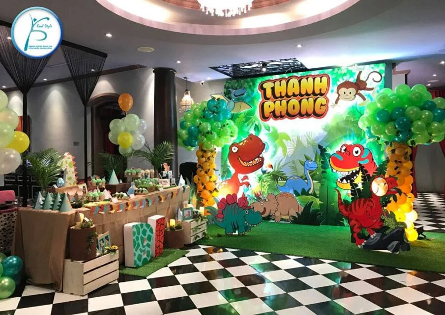 chuan-bi-ban-gallery-thoi-noi-be-tai-nha-hang2 chuẩn bị bàng gallery thôi nôi cho bé tại nhà hàng