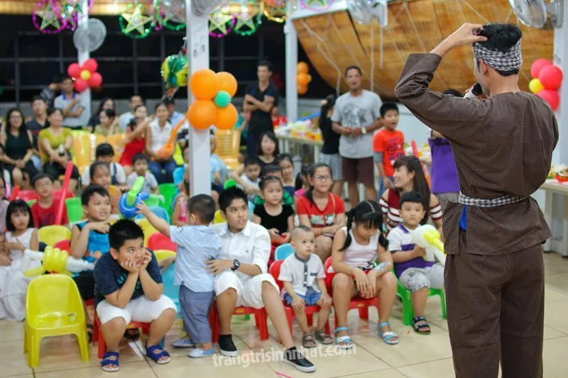 to-chuc-tet-trung-thu-cho-cong-ty to chuc tet trung thu cho cong ty