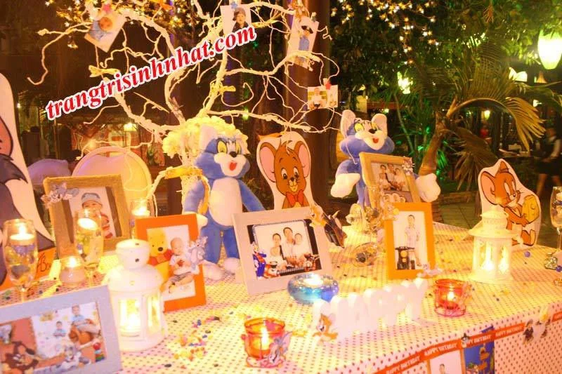 trang-tri-ban-thoi-noi-sinh-nhat-be-trai trang trí bàn thôi nôi sinh nhật bé trai