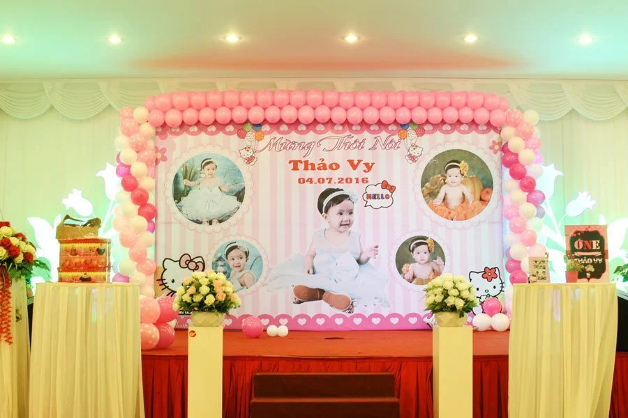 trang-tri-phong-nen-san-khau-sinh-nhat-thoi-noi Trang trí phông nền sân khấu sinh nhật thôi nôi