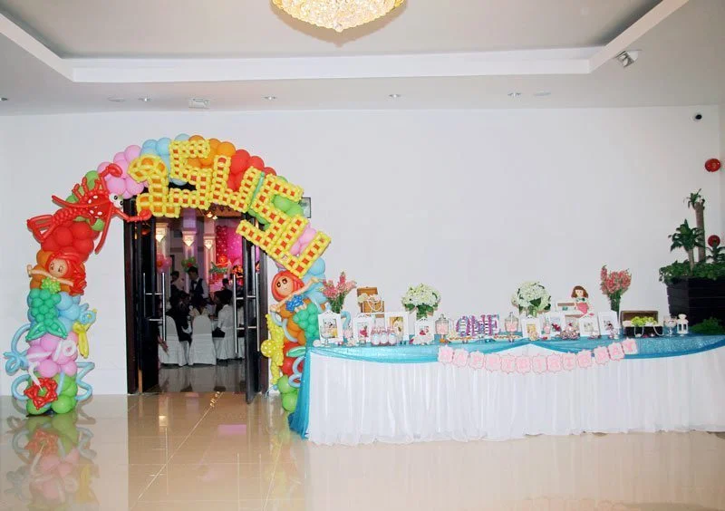 trang trí tiệc thôi nôi trọn gói