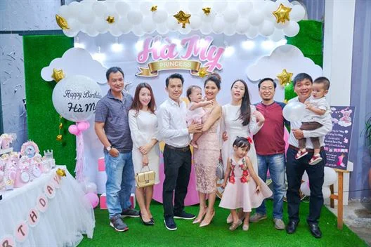 back-drop-chup-hinh-trong-tiec-thoi-noi Back drop chụp hình dễ thương dành cho bé