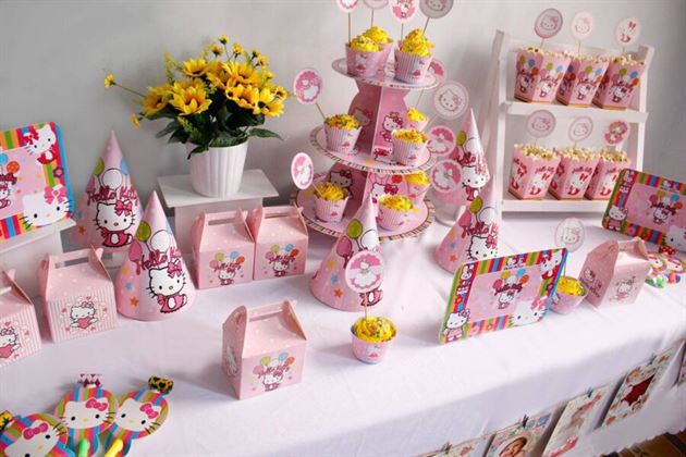 bộ sét trang trí sinh nhật chủ đề hello kitty