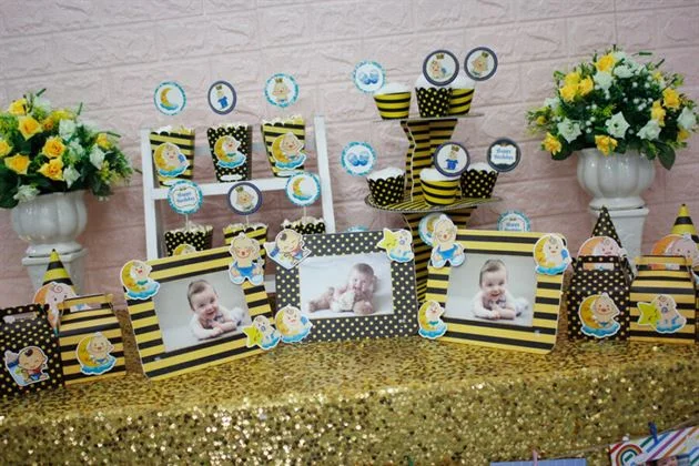can-canh-full-set-trang-tri-sinh-nhat-baby-boy-mau-vang-den Cận cảnh full set Baby boy màu vàng đen