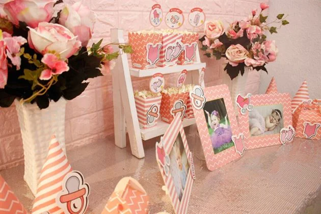 can-canh-set-mini-chu-de-baby-girl-hong-hoang-gia Cận cảnh set mini sinh nhật bé gái