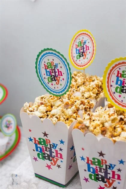 hop-dung-bap-rang-bo-2604 hộp bắp rang bơ Happy Birthday