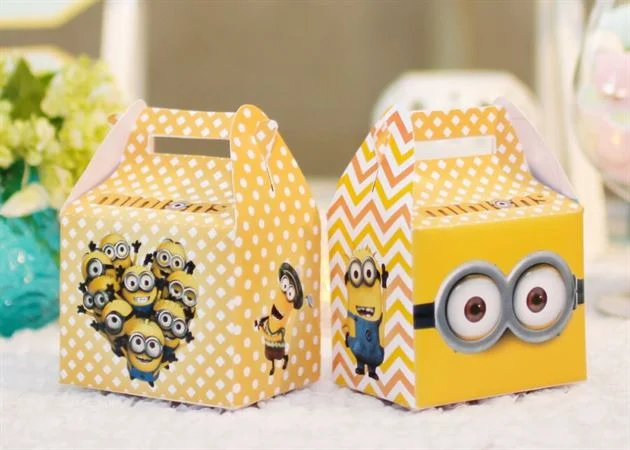 Hộp quà cám ơn minion