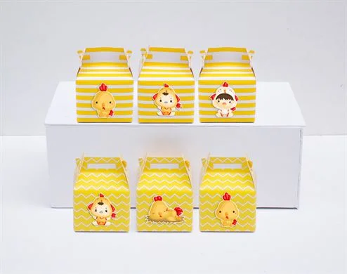 hop-qua-sinh-nhat-be-trai-tuoi-ga-mau-vang-hoang-gia-1 Hộp quà sinh nhật bé trai tuổi gà màu vàng hoàng gia
