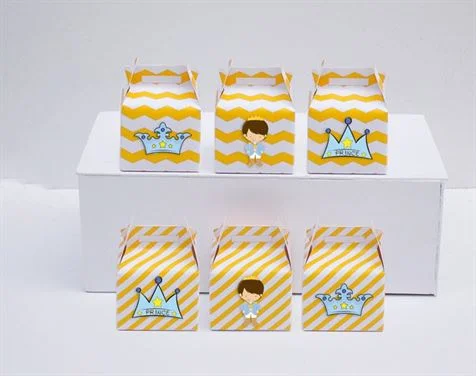 Hộp quà sinh nhật Hoàng Tử màu vàng zigzag