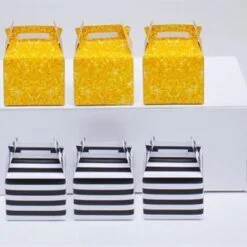 Hộp quà  sinh nhật màu đen kim tuyến