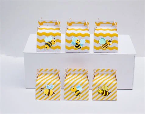 hop-qua-sinh-nhat-mau-vang-zigzag-1 Hộp quà sinh nhật Bé Ong màu vàng zigzag