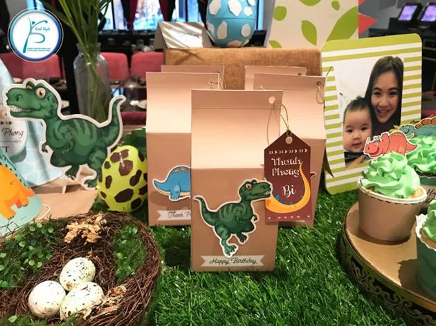 hop-qua-sinh-nhat-trang-tri Hộp quà trang trí sinh nhật dễ thương phong cách