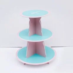 Kệ bánh kem màu hồng xanh min