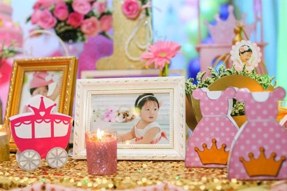 khung anh thoi noi cong chua