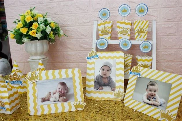 khung-hinh-sinh-nhat-chu-de-set-mini-vuong-mien-be-trai-mau-vang-zigzag Khung hình chủ đề set mini cho bé trai