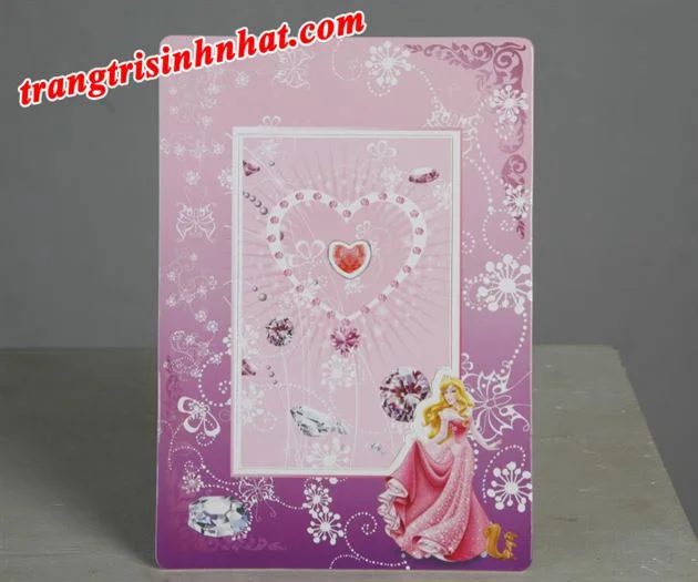 khunghinhsinhnhatcongchua-8884 Khung hình sinh nhật đặt bàn công chúa.