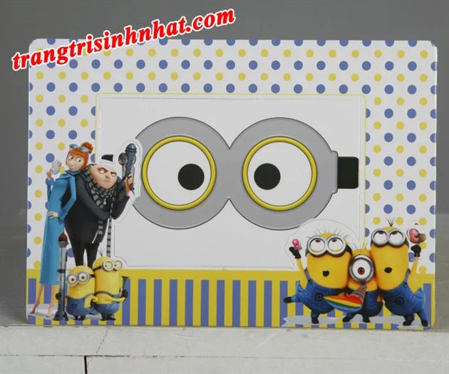 khunghinhsinhnhatminion-7948 Khung hình sinh nhật đặt bàn chủ đề Minion