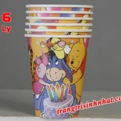 Ly giấy sinh nhật chủ đề Gấu Pooh