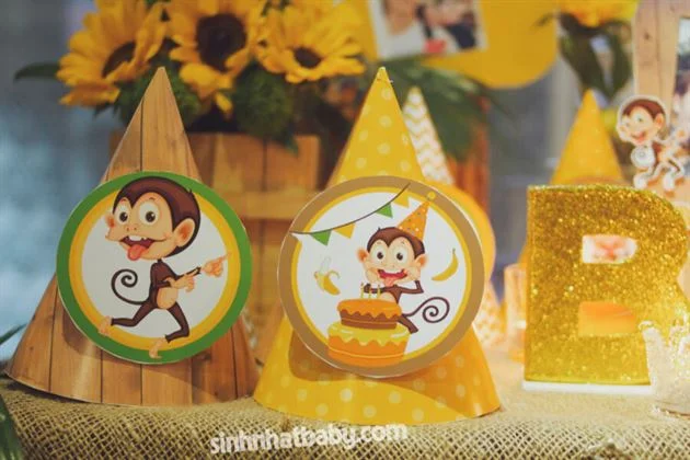Nón sinh nhật bé trai tuổi khỉ