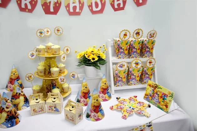 phu-kien-thoi-noi-gau-pooh Bộ phụ kiện sinh nhật cho bé Gấu Pooh