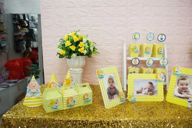 phu-kien-thoi-noi-set-mini-baby-boy-mau-vang-hoang-gia Bàn trang trí thôi nôi set mini Baby Boy màu vàng hoàng gia