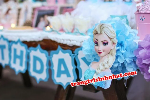 trang trí bàn sinh nhật cho bé gái