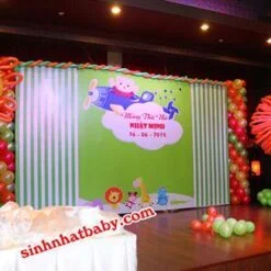 Trang Trí Sân Khấu Sinh Nhật theo tong Màu Xanh Lá