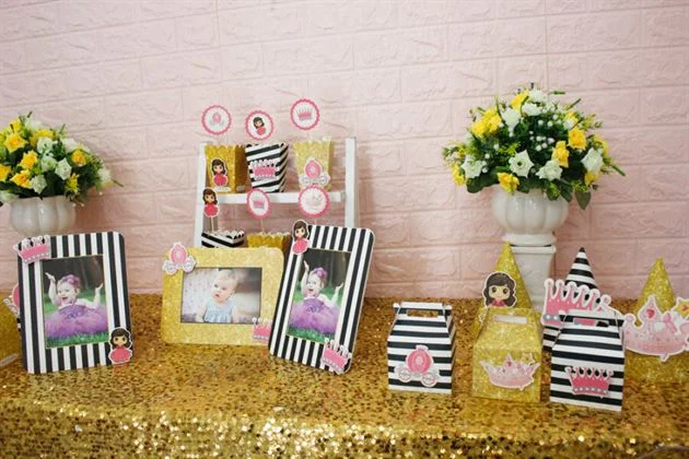 set-mini-cong-chua-mau-den-kim-tuyen-trang-tri-sinh-nhat-don-gian Trang trí thôi nôi bé thật dễ dàng với set mini