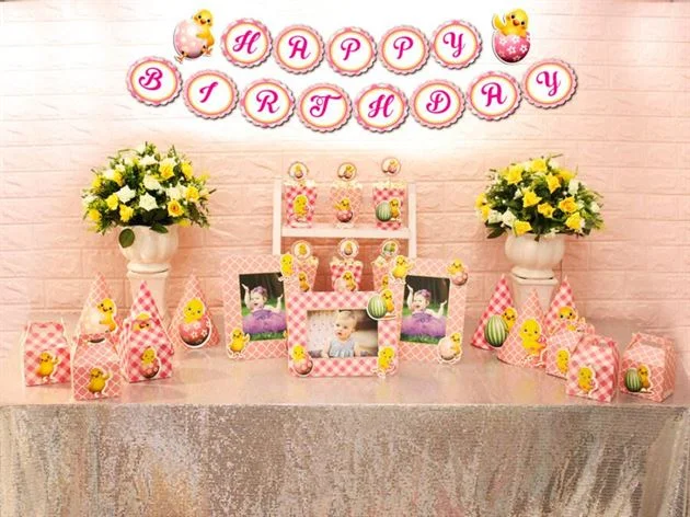 set-mini-phu-kien-sinh-nhat-be-gai-tuoi-ga-mau-hong-luoi Set phụ kiện sinh nhật bé gái tuổi gà màu hồng lưới