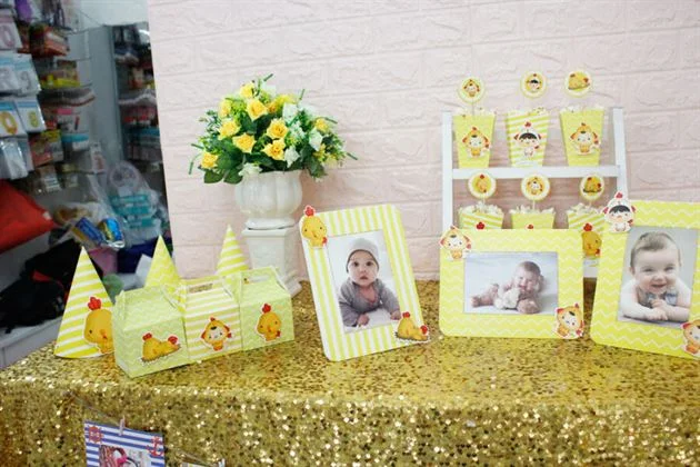 Set mini phụ kiện sinh nhật bé gà trai