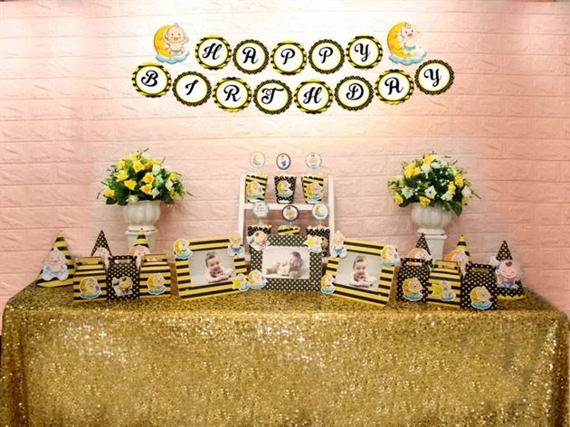 set-phu-kien-sinh-nhat-vang-den-baby-boy-cho-be-trai Set mini baby boy màu vàng đen