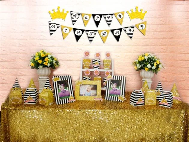 set-phu-kien-sinh-nhat-vuong-mien-be-gai-mau-den-kim-tuyen Set mini vương miện bé gái màu đen kim tuyến