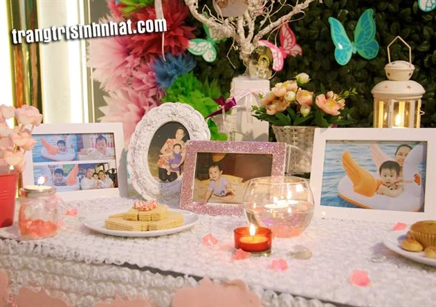 sinhnhattrongoi-7835 Trang Trí Bàn Lưu Niệm chủ đề Bé Gái