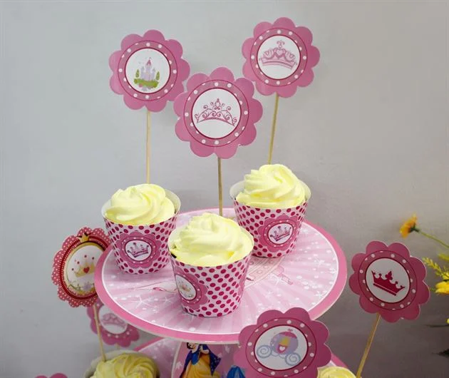 tem bánh cupcake sinh nhật