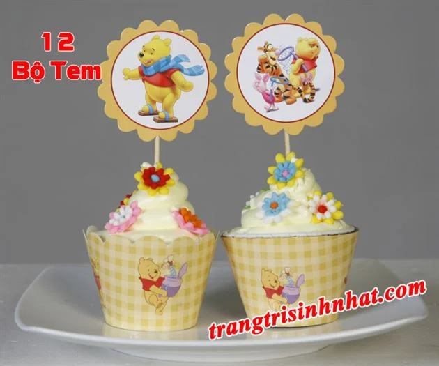 tembanhcupcakesinhnhatgaupooh282-8571 Tem bánh cupcake chủ đề gấu Pooh