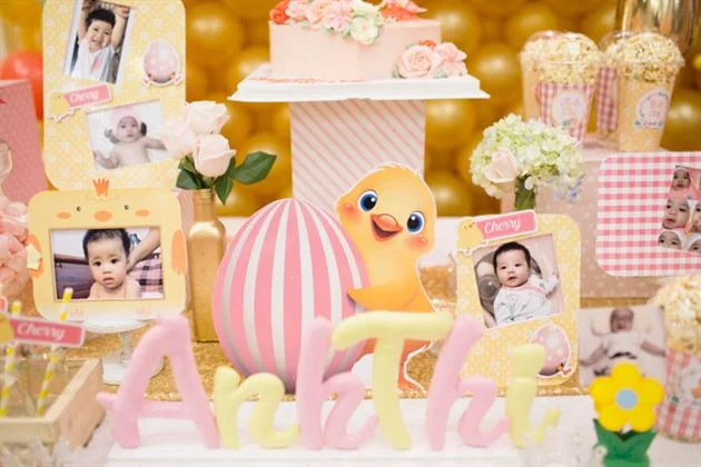 ten-be-3d-trang-tri-bong-bong-sinh-nhat-be-gai-tuoi-ga Tên bé Anh Thi 3D bằng vải nỉ