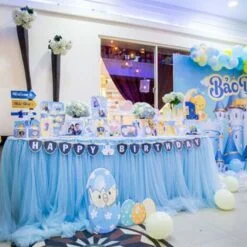 Trang trí tiệc thôi nôi chủ đề hoàng tử cho bé Bảo Duy