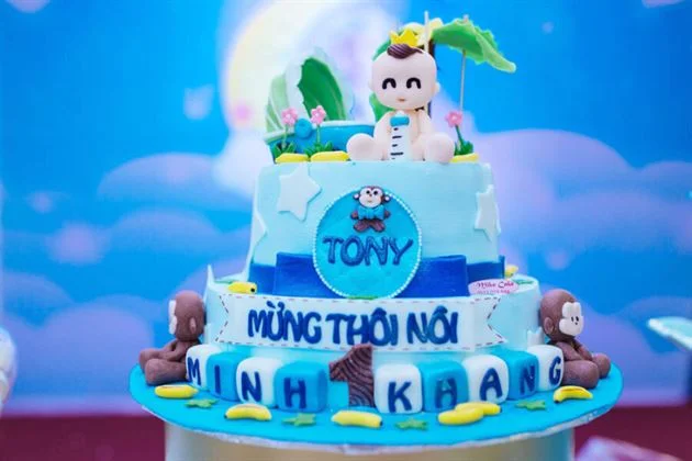 trang-tri-banh-kem-sinh-nhat-chu-de-hoang-tu-be-tony Trang trí bánh kem sinh nhật chủ đề hoàng tử cho bé Tony