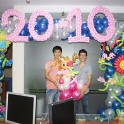 Trang trí bong bóng 20-10