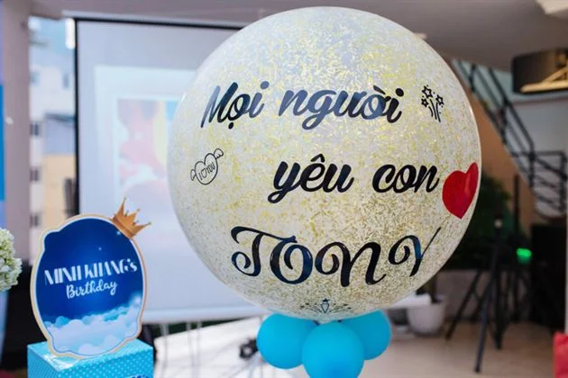 trang-tri-bong-jumbo-cho-sinh-nhat-be-tony Trang trí bóng jumbo cho sinh nhật bé Tony