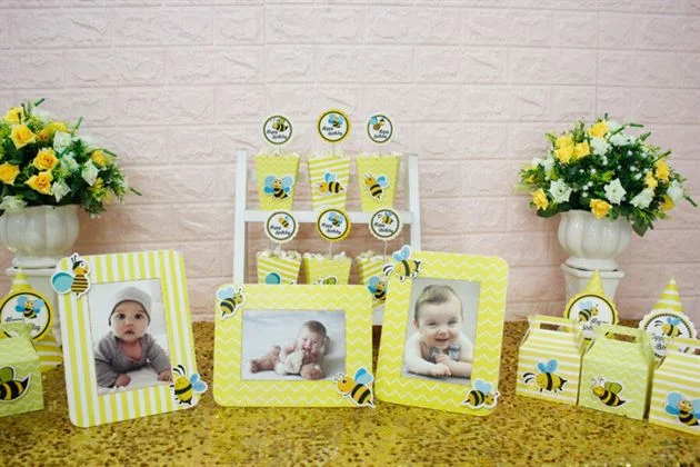 trang-tri-sinh-nhat-set-mini-be-ong-mau-vang-hoang-gia Trang trí sinh nhật set mini bé ong