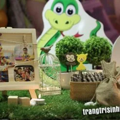 Trang Trí Bàn Lưu Niệm chủ đề Rừng Xanh