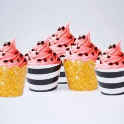 Vỏ bánh cupcake màu đen kim tuyến
