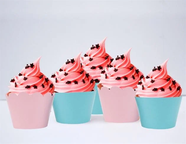vo-banh-cupcake-mau-hong-xanh-min Vỏ bánh cupcake màu hồng xanh min