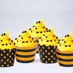 Vỏ bánh cupcake màu vàng đen