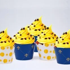 Vỏ bánh cupcake màu xanh hoàng gia