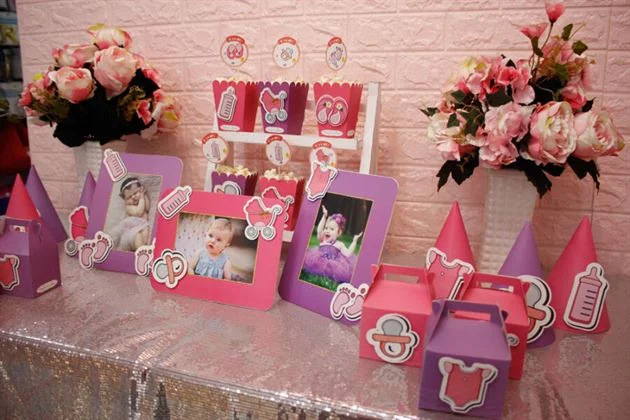 Ý tưởng trang trí sinh nhật cho bé gái với hình ảnh bé con đáng yêu