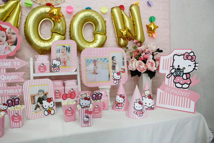 mot-goc-ban-sinh-nhat-be-gai-kitty Một góc bàn sinh nhật bé gái