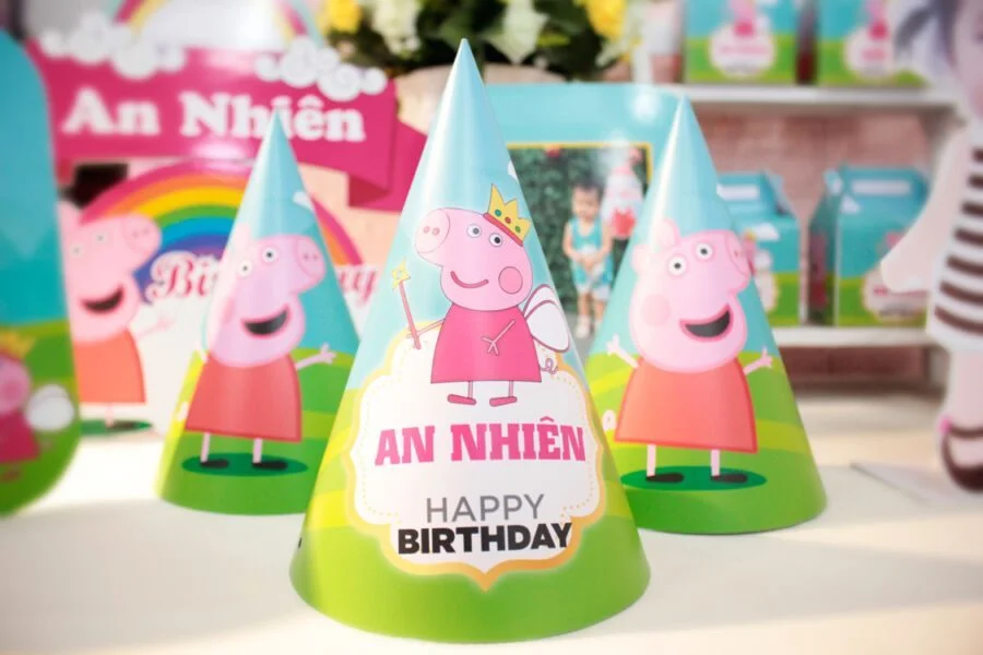 Nón sinh nhật bé heo xinh xắn