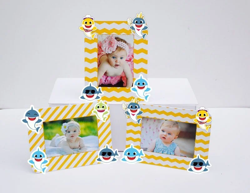 Set khung hình sinh nhật Baby Shark boy màu vàng zigzag